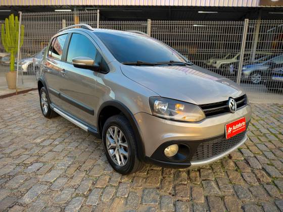 VOLKSWAGEN CROSSFOX 1.6 MI FLEX 8V 4P MANUAL